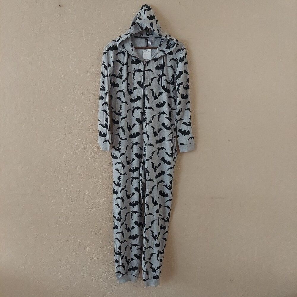 Women's One Piece Hooded Bat Print Half Zip Pajamas Pockets Halloween NEW Sz 10